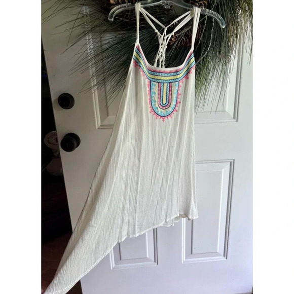 Cream crinkle type Aztec Patterned Halter Style Tank/Top/Spaghetti strap Top - Picture 3 of 12